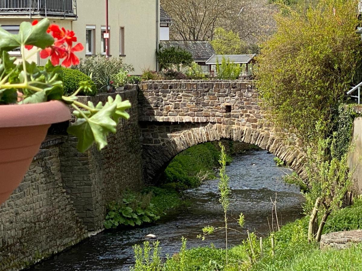 Ferienhaus Am Baybach In Burgen An Der Mosel Esterno foto