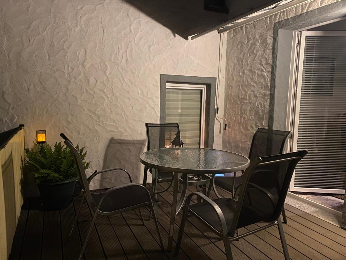 Ferienhaus Am Baybach In Burgen An Der Mosel Esterno foto